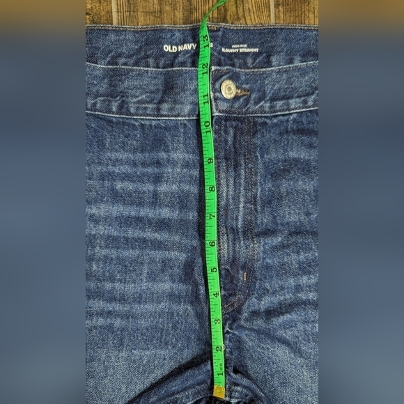 Like New High Waisted Old Navy Shorts Size 22 - Picture 6 of 7